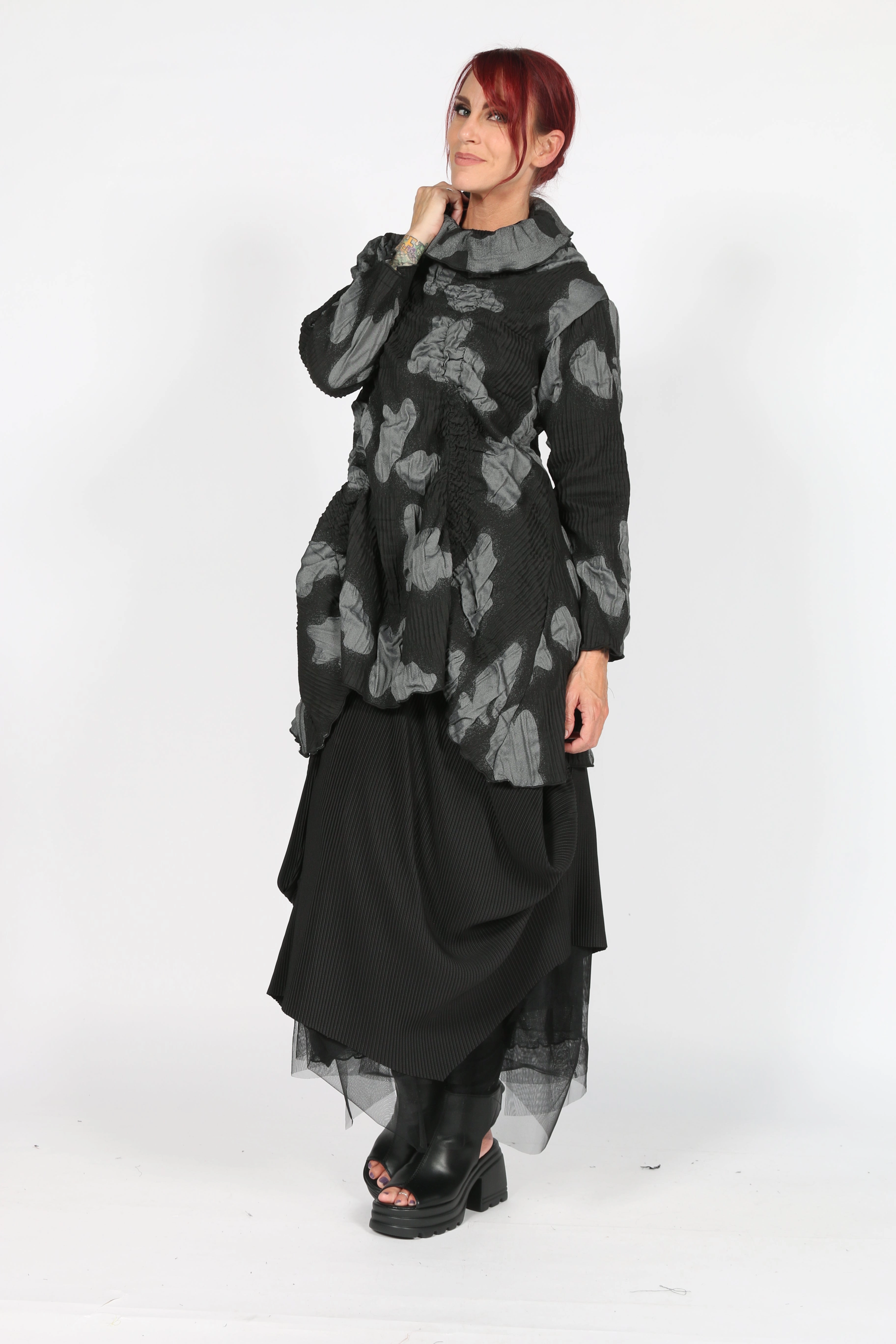 Hidden Zipper Closure Sporty Sweatshirt Tiu Top