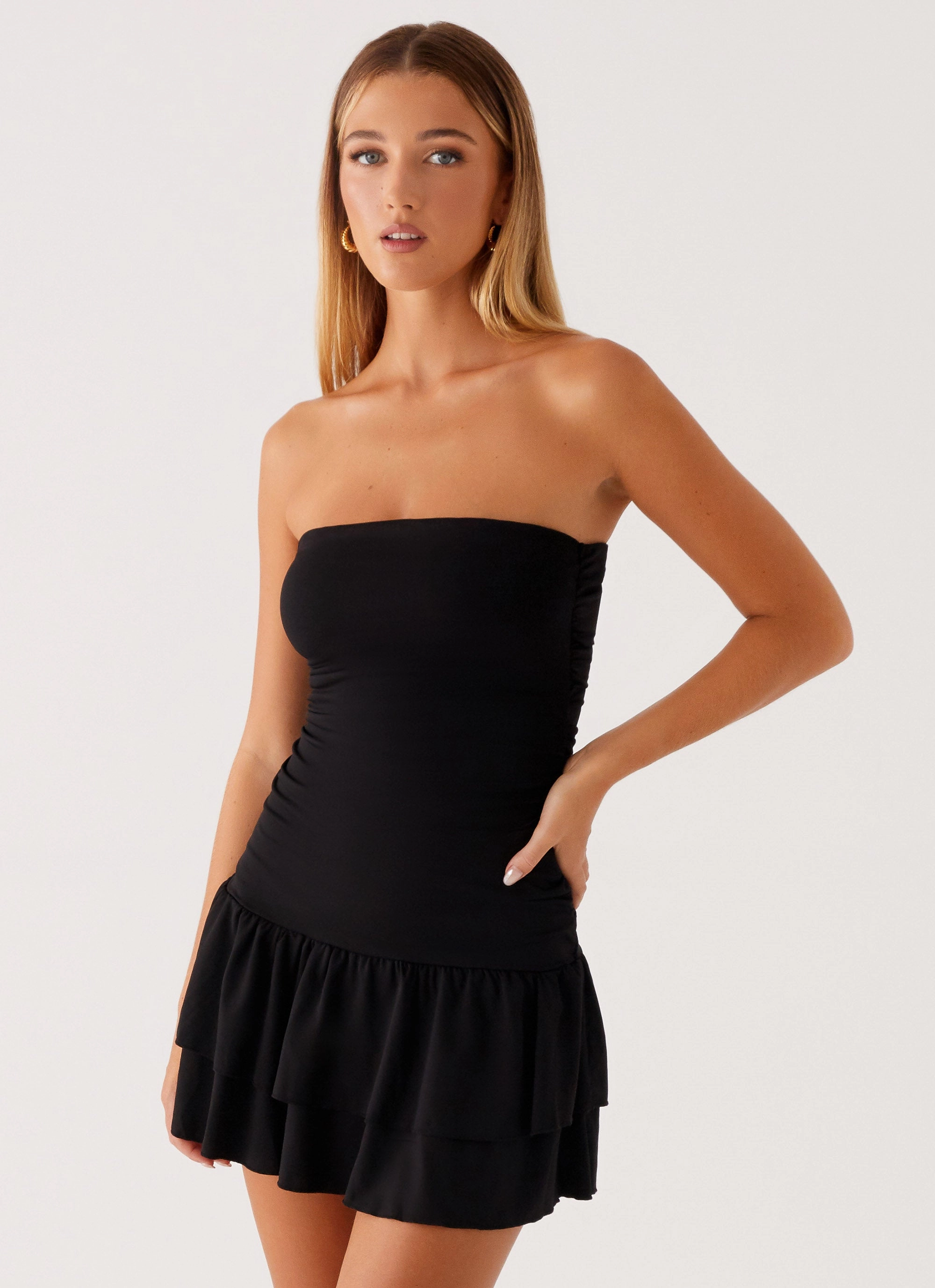 Slim Form Nordic Plain Tonya Mini Dress - Black