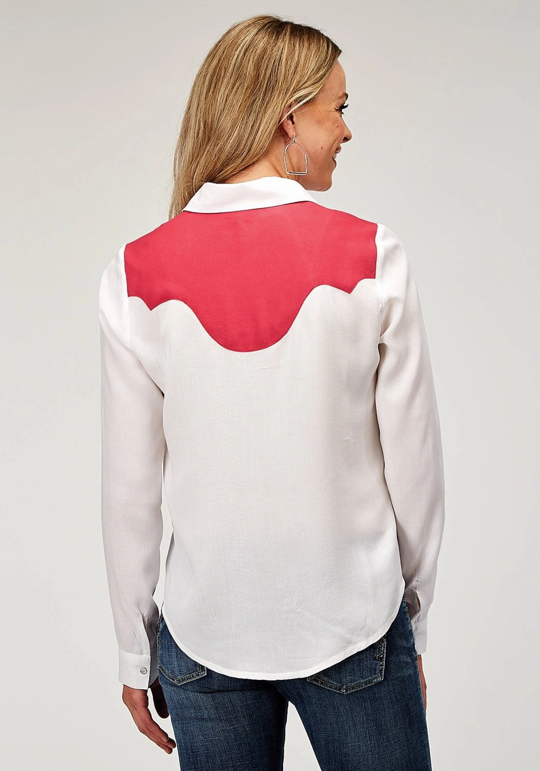 Everyday Essential Pre Shrunk Cotton Blend Roper Womens Retro Floral Yokes White 100% Rayon L/S Shirt