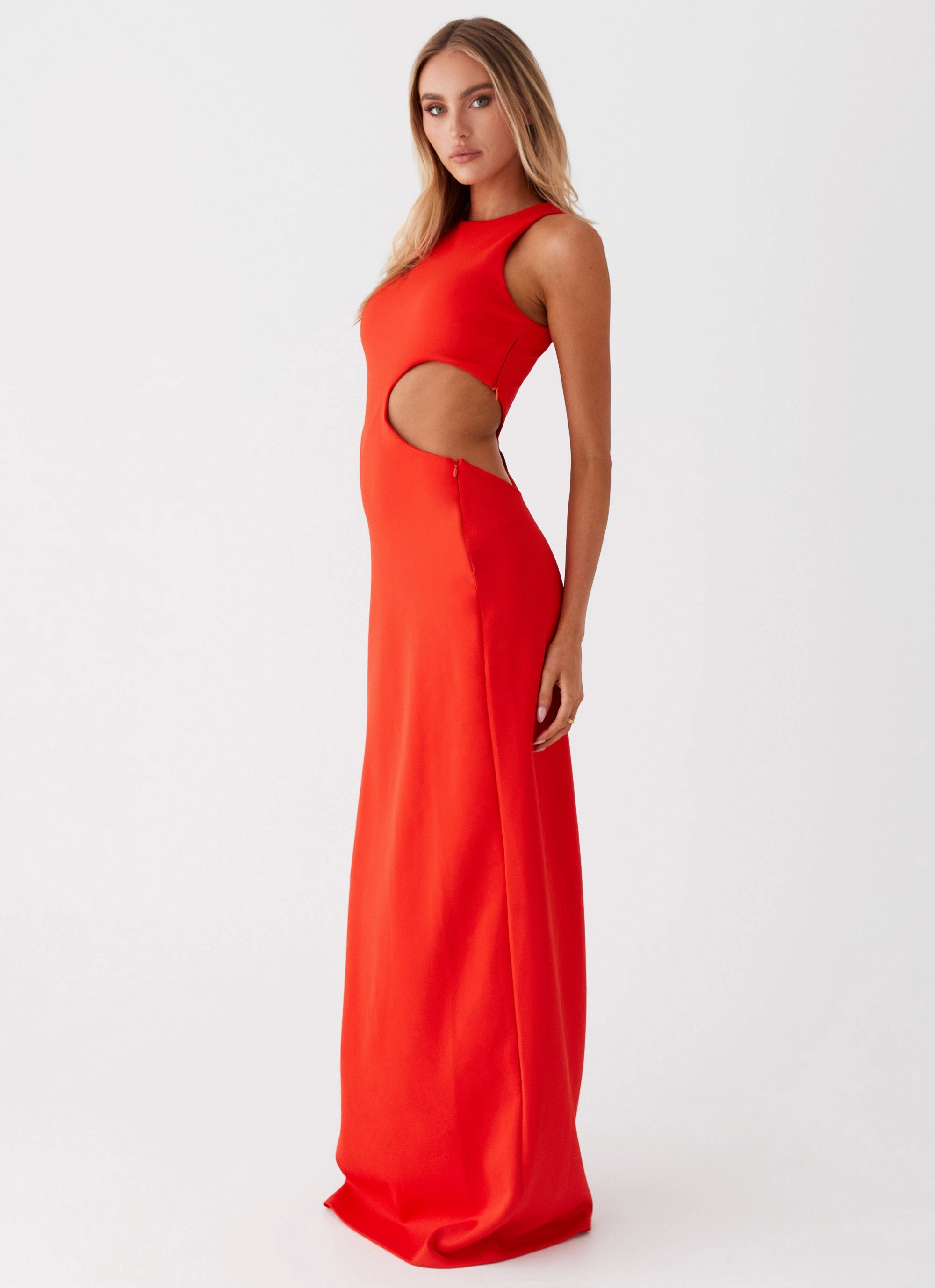 Vaeloria Maxi Dress - Red Pearl-Detail Dressy Glow