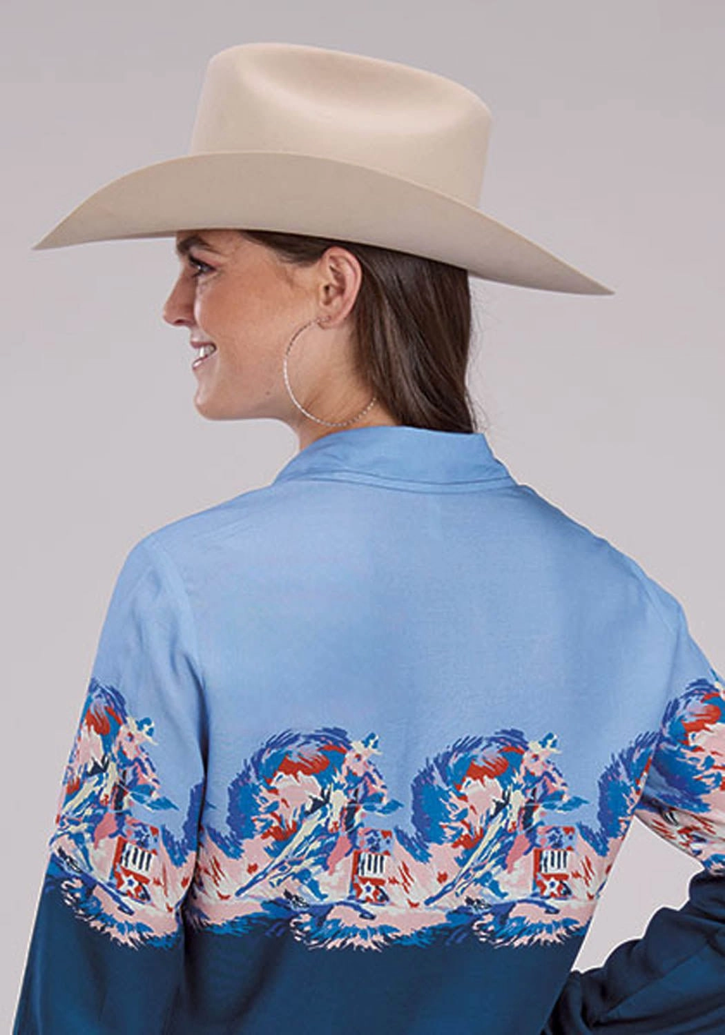 No Slip Shoulder Grip Road Trip Ready Roper Womens Barrel Racer Border Blue 100% Rayon L/S Blouse
