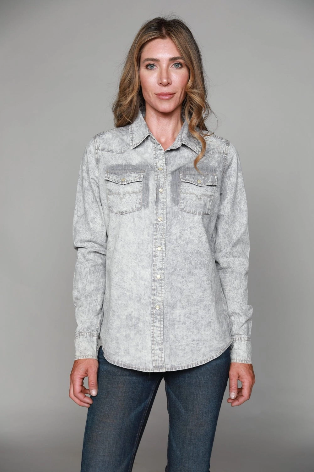Kimes Ranch Womens KC Top Light Grey 100% Tencel L/S Western Shirt Tuckable Hem Tropical theme