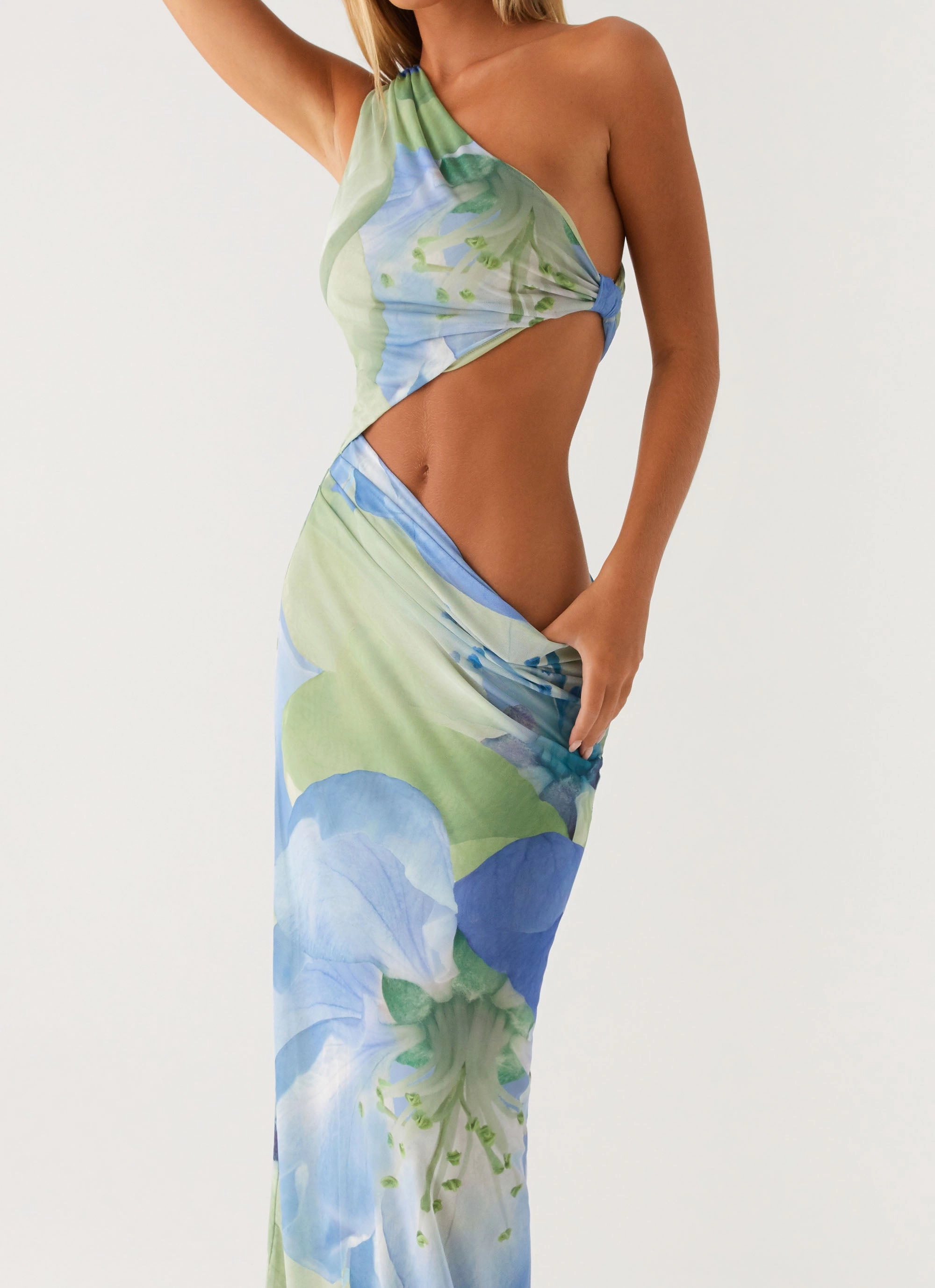 Wilder Maxi Dress - Flower Print Sustainable Material Notch Lapel